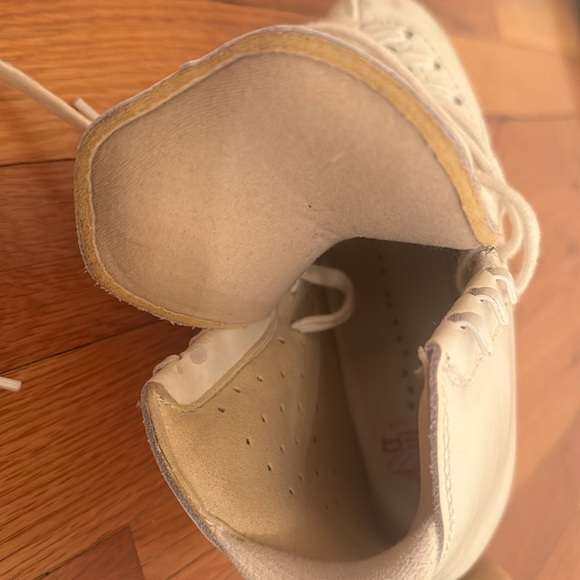 Edea Chorus figure skating boot with Snow White roller blades attached size 215 - Picture 4 of 11